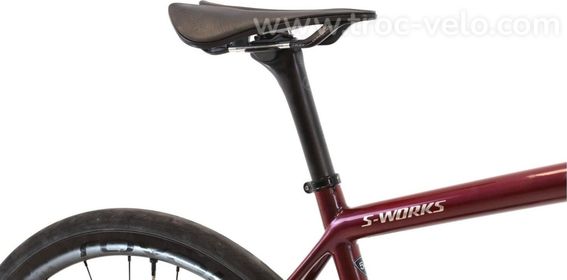Produit Reconditionne    Specialized S Works Aethos Axs 12v    Rouge   Velo De Route   Tres Bon Etat - 8