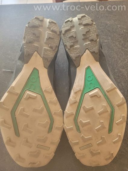chaussures de trail on peak - 3