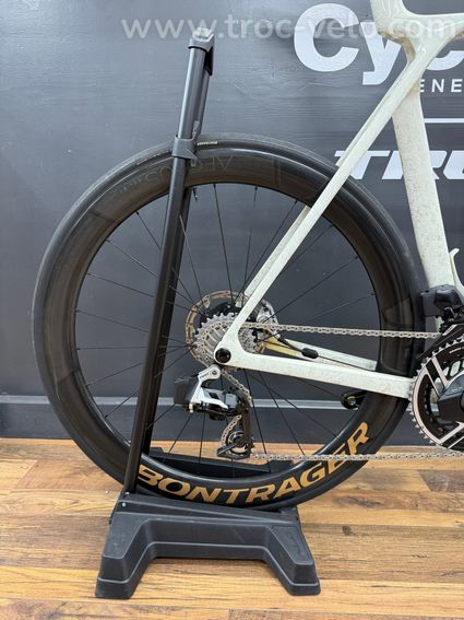 Trek Madone SLR 9 AXS - 4