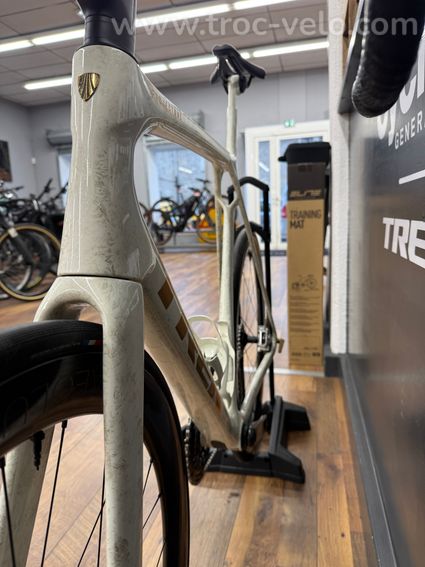 Trek Madone SLR 9 AXS - 7