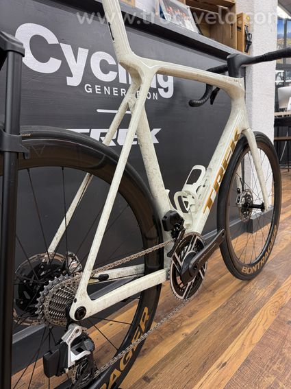 Trek Madone SLR 9 AXS - 8