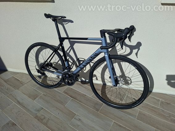 Canyon Ultimate CF SL 7 en très bon état (Octobre 2025, taille L), Shimano 105, garantie Canyon - 3