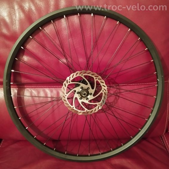 Roue avant Vtc / Vae / vélo électrique 26" pouces disque a double parois en Tbé