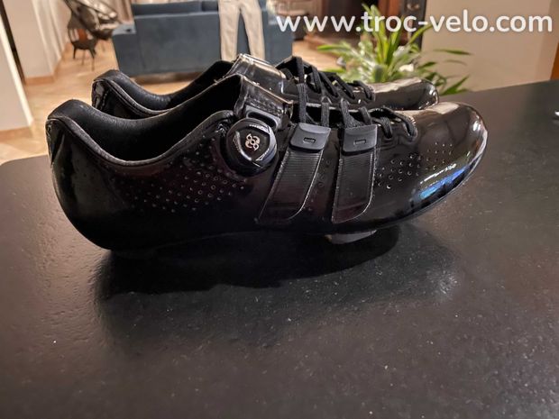 Giro Factor Techlace Noire T42 - 1