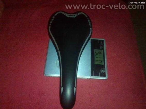 Selle type slr 180 grammes