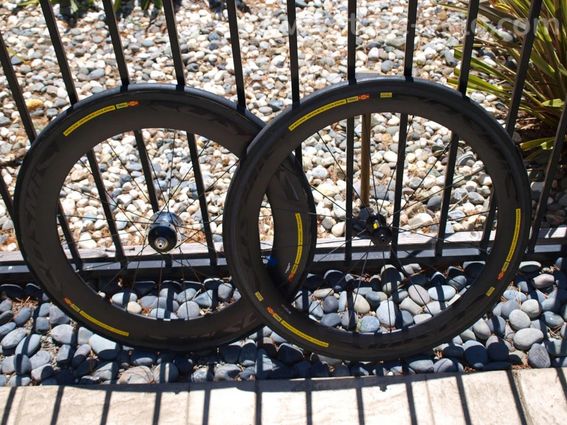 Paire de roues Mavic CXR-60 carbone boyaux avec freins sur jante. - 8