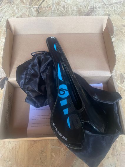 Selle carbone  - 3