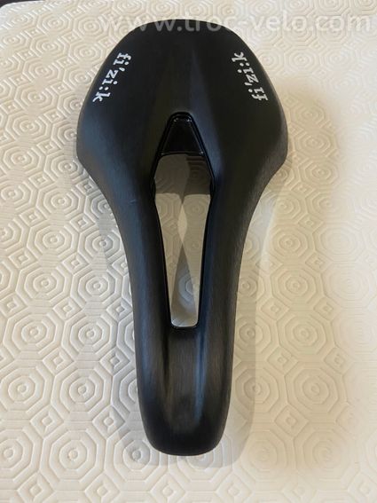 Selle Fizik Vento Argo R1 Light Neuve 140mm Carbone