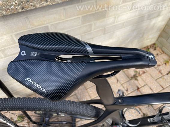Cadre Pinarello Grevil T700 – Kit cadre complet Di2 – Taille 52 (vendu sans les roues) - 4