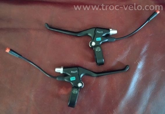 Leviers de freins vélo électrique / trottinette / scooter,,, en tbé - 2