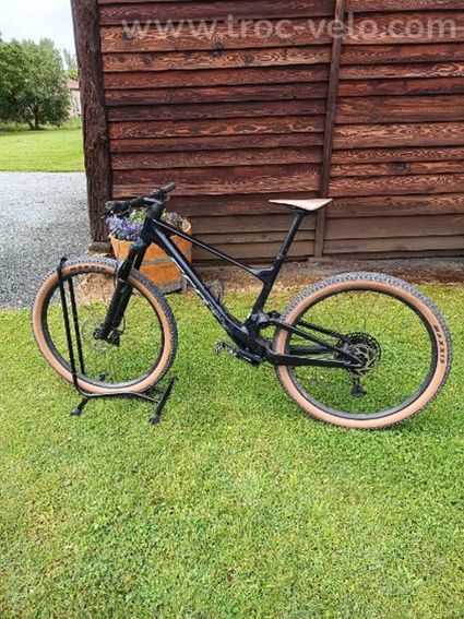 Spark rc comp blue (EU) L - 8