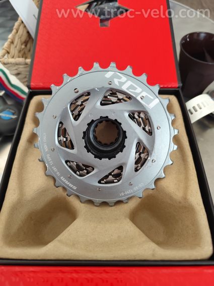 Cassette RED xh 1290 12v -10-28 neuve - 2