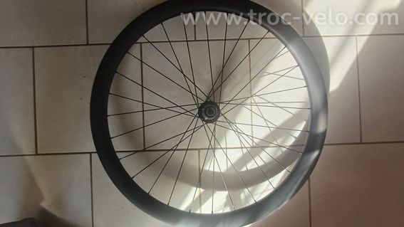 Roue carbone - 6