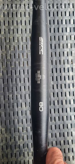 Cintre zipp