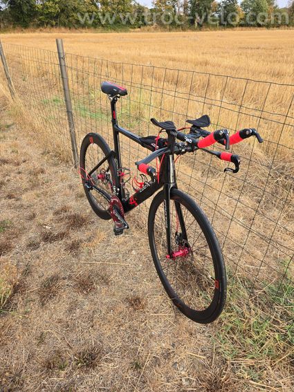 Vélo triathlon freins disques + 2 paires de roues carbon tubeless - 2