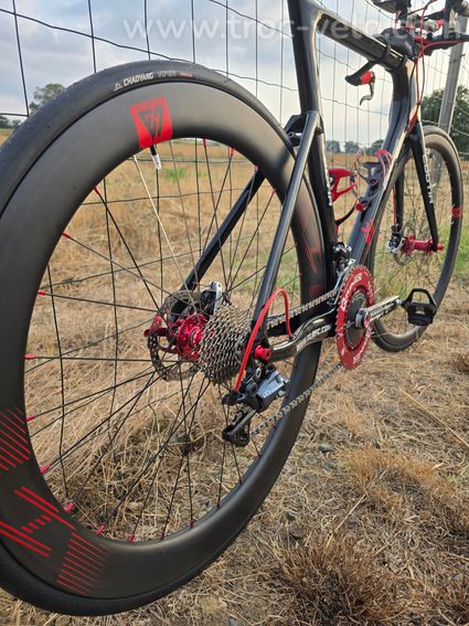 Vélo triathlon freins disques + 2 paires de roues carbon tubeless - 4