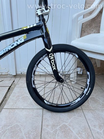 BMX race Staystrong v4  - 2