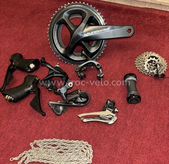 Ensemble Shimano Ultegra 2x11 vitesses R8000 freinage sur jantes