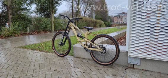 DH commencal furious M - 2