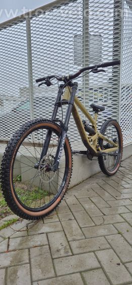 DH commencal furious M - 3