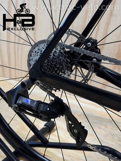 Canyon Ultimate CF SL 7 AXS Carbon Vélo de Route Sram Rival 2023 - 10