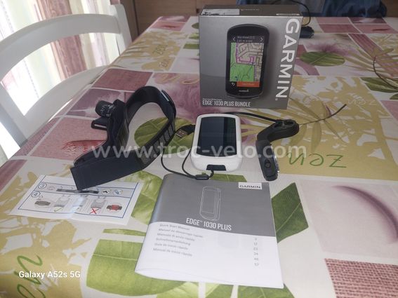 Compteur gps garmin 1030