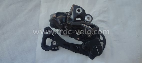 Dérailleur Shimano XT DI2 RD-M8050 11 vitesses NEUF