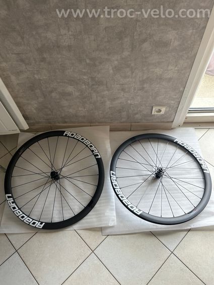 Roue Roadborn r38 neuve