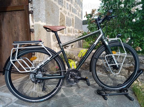velo de voyage Riverside Touring 900
