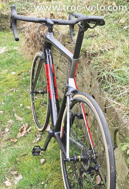 BMC Teammachine SLR01 Four Shimano Ultegra (2019) - 3