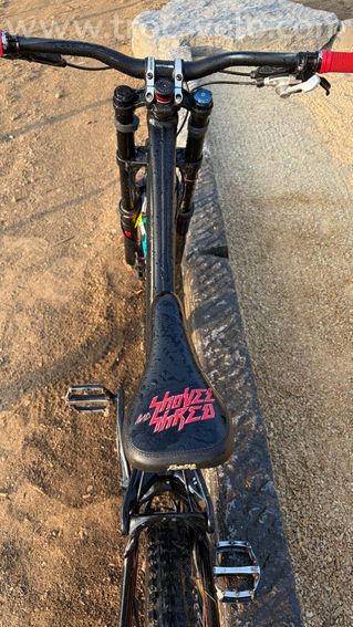 VTT DH Specialized démo 8 - 2