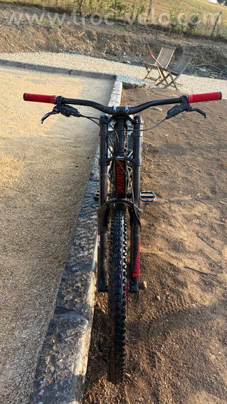 VTT DH Specialized démo 8 - 7