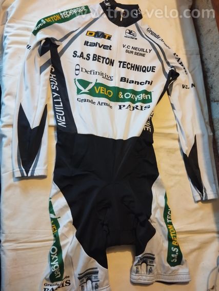 vends Combinaison Clm Manches Courtes Vc Neuilly Neuves et d Occasion - 9