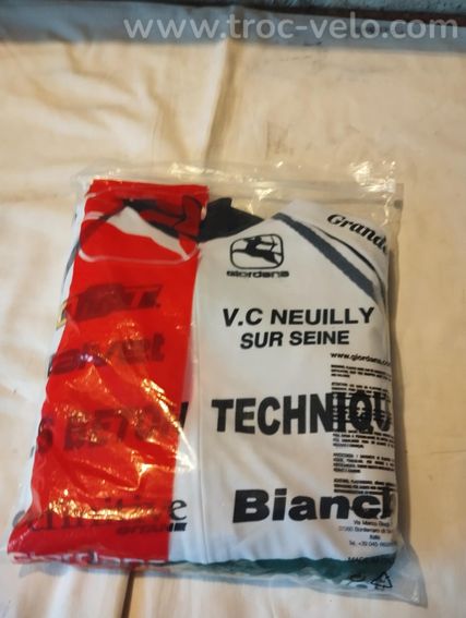 vends Combinaison Clm Manches Courtes Vc Neuilly Neuves et d Occasion - 10