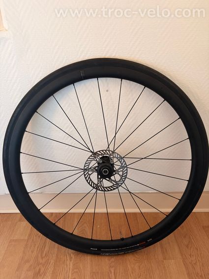 Roue carbone