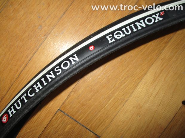 Pneu HUTCHUNSON Equinox 2  '700x23' - 1