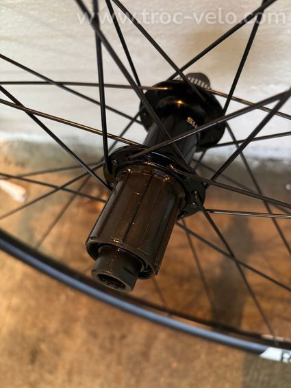 Roues DT Swiss R470 - 3
