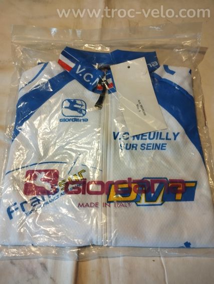 vends  Maillots  Manches  Courtes  Vc Neuilly  Neuf  - 5
