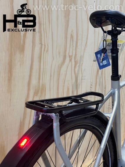 Cube Touring Hybrid Pro 625 Vélo électrique Shimano Deore 2023 - 11
