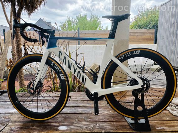 Canyon Aeroad CFR disque DI2 2023 - 2