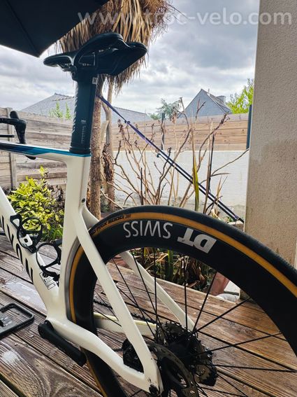 Canyon Aeroad CFR disque DI2 2023 - 3