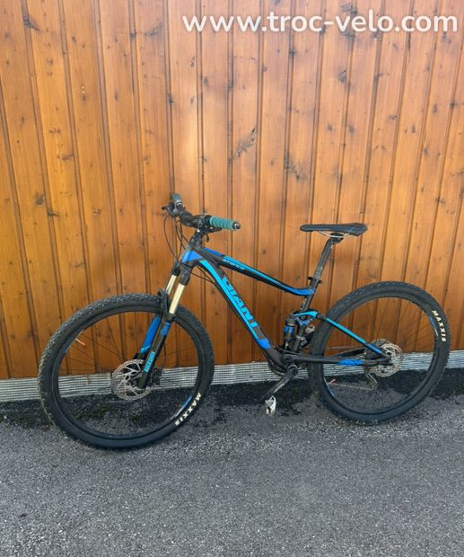 VTT Giant tout suspendu - 1