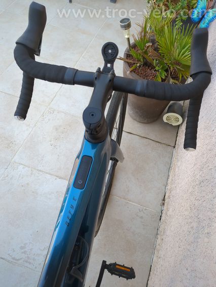 Vélo de course Giant électrique  - 9