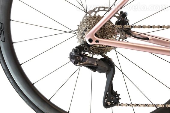 Produit Reconditionne Specialized Tarmac Sl8 Di2 12v Rose Velo De Route Tres Bon Etat - 3