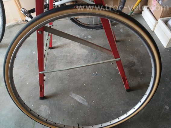 BOYAU VITTORIA CORSA 26-28" G NEUF