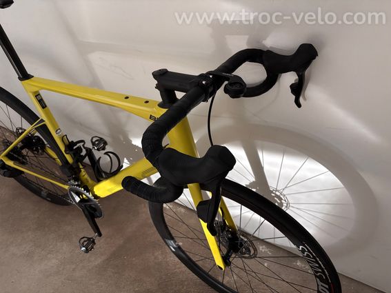 BMC Roadmachine four roues DT Swiss ARC - 6