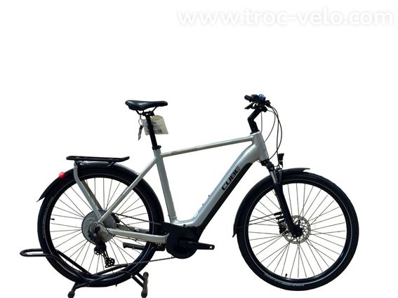 Cube Touring Hybrid Pro 625 Vélo électrique Shimano Deore 2023