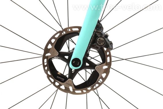 Produit Reconditionne    Bianchi Specialissima Cv Di2 12v    Bleu   Velo De Route   Tres Bon Etat - 7