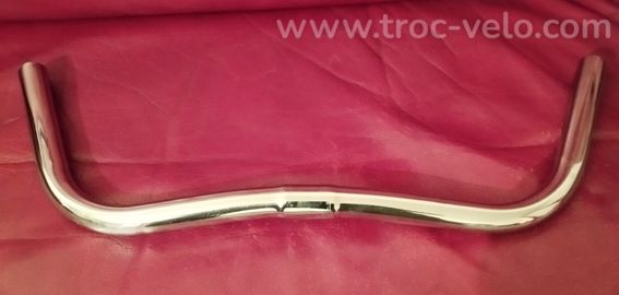 Cintre hirondelle chromé 25,4 x 485mm comme neuf