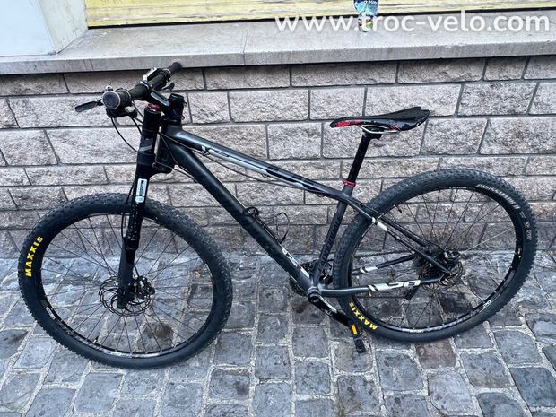 Cannondale f29 carbone mono fourche  - 1